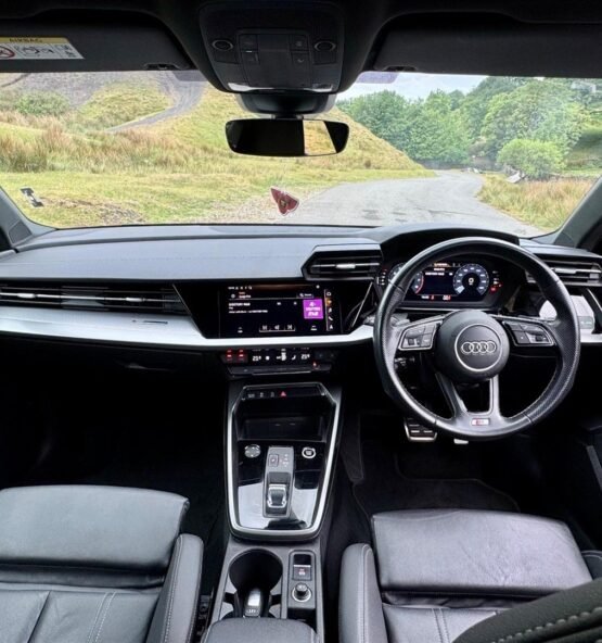 audi a3 saloon petrol a0bdeca1574e 555x592