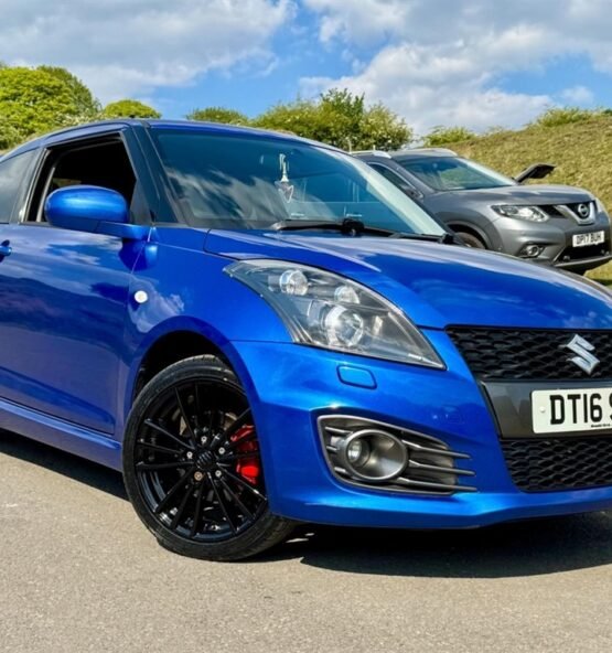 suzuki swift hatchback petrol 4c05802f2cf8 3 555x592