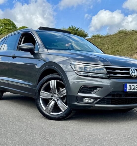 volkswagen tiguan suv diesel c0c600dd12ea 1 555x592
